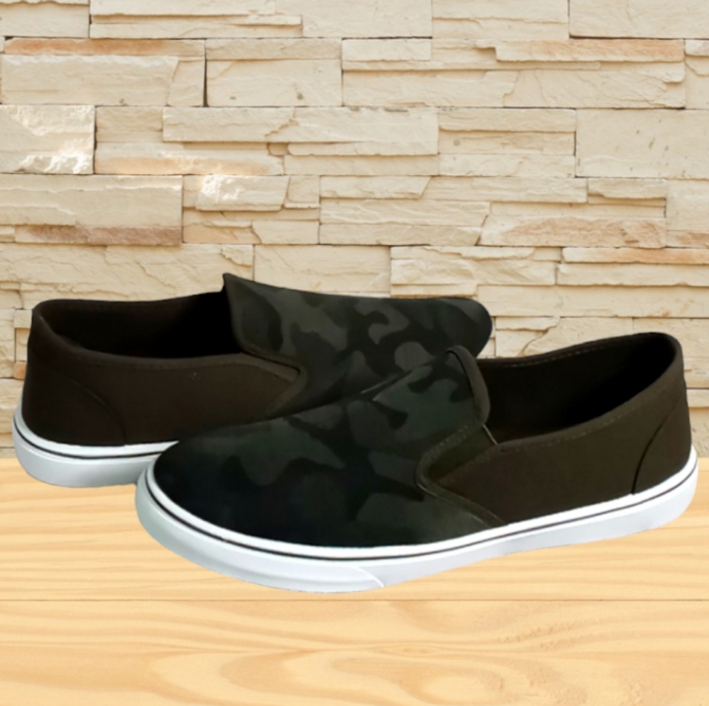 NEW camouflage sneakers size 11